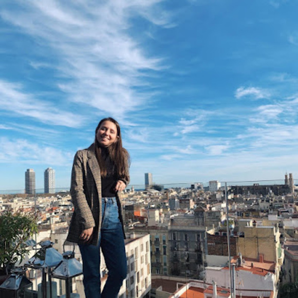 Meet your Posher, Alyssa - Picture 1 of 1